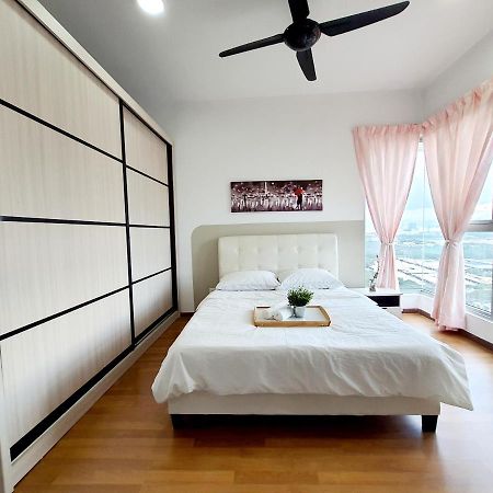 Residensi Flora Daire Seri Kembangan Dış mekan fotoğraf