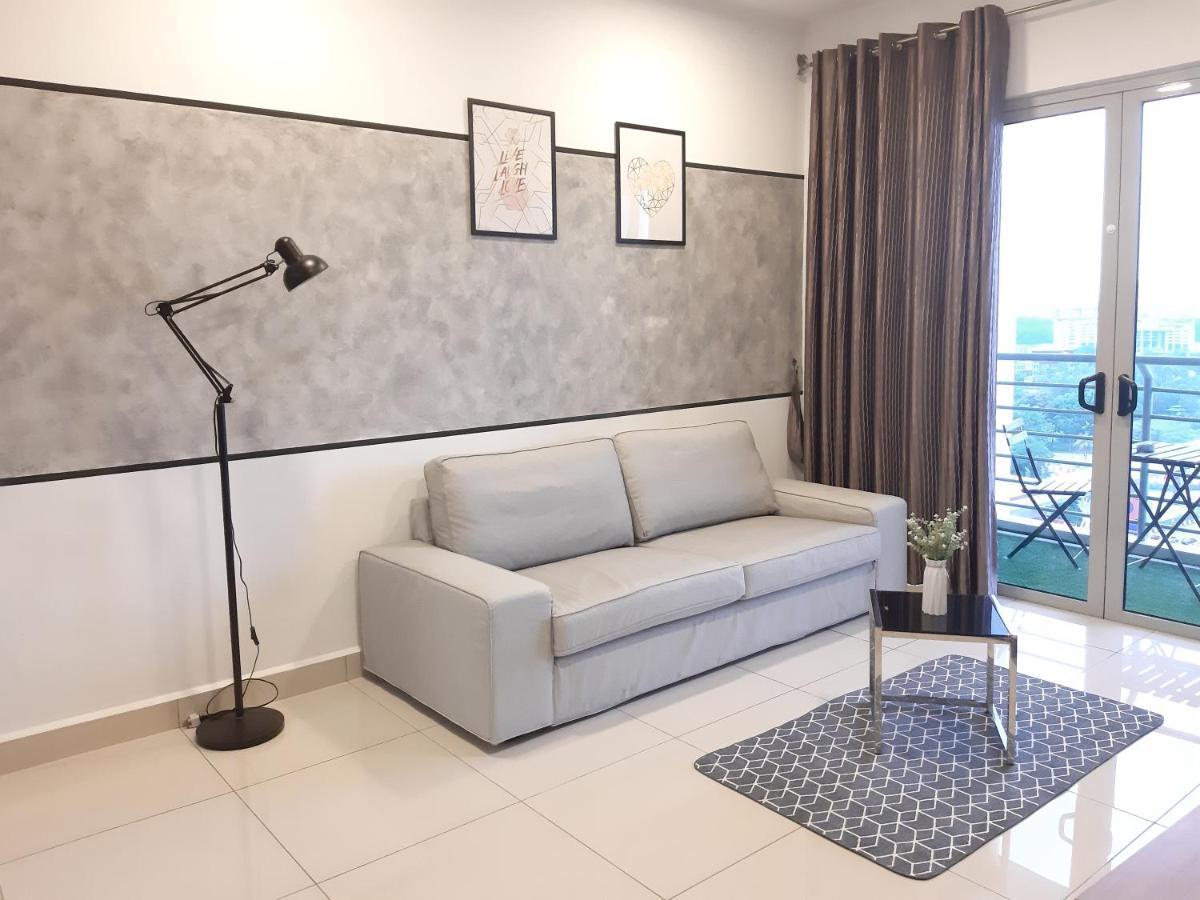 Residensi Flora Daire Seri Kembangan Dış mekan fotoğraf