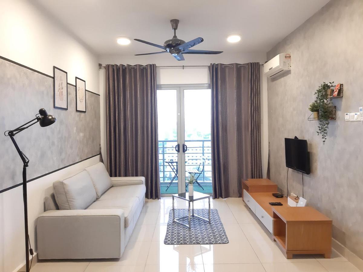 Residensi Flora Daire Seri Kembangan Dış mekan fotoğraf