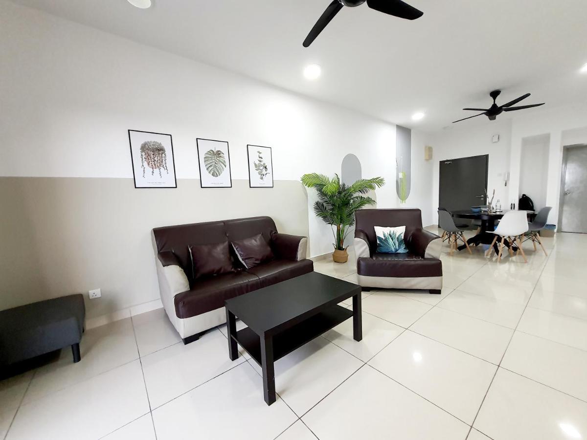 Residensi Flora Daire Seri Kembangan Dış mekan fotoğraf