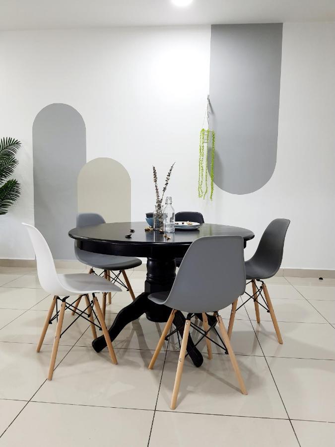 Residensi Flora Daire Seri Kembangan Dış mekan fotoğraf