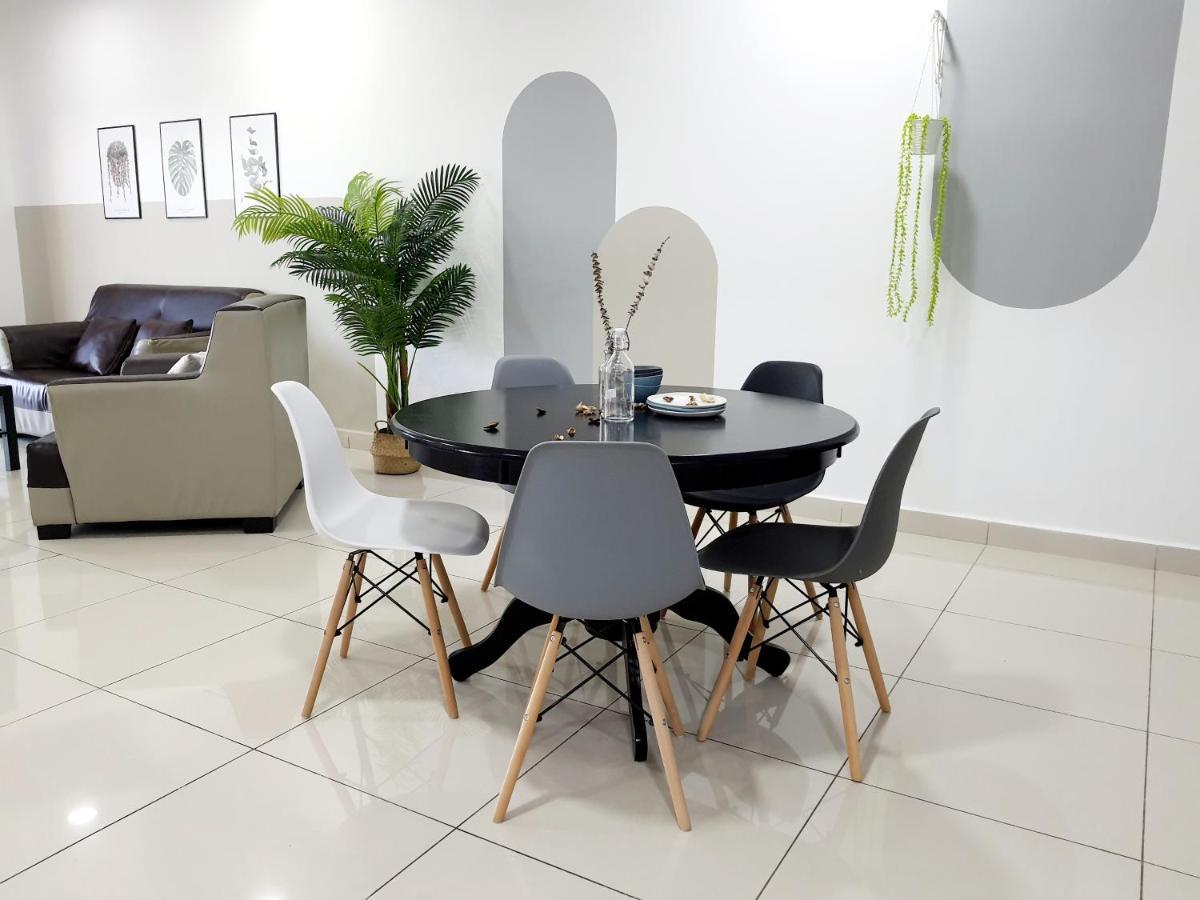 Residensi Flora Daire Seri Kembangan Dış mekan fotoğraf