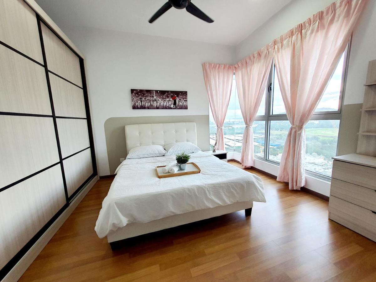 Residensi Flora Daire Seri Kembangan Dış mekan fotoğraf