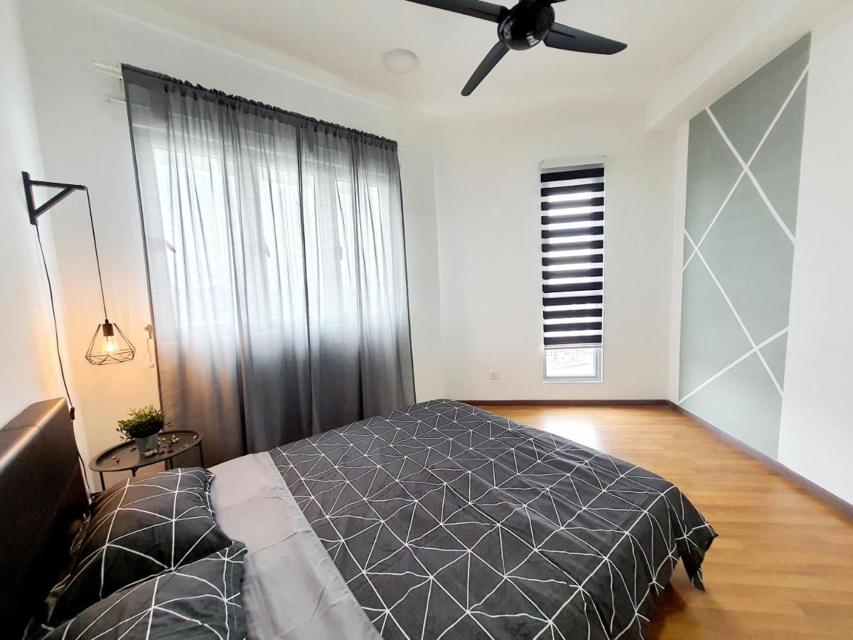 Residensi Flora Daire Seri Kembangan Dış mekan fotoğraf