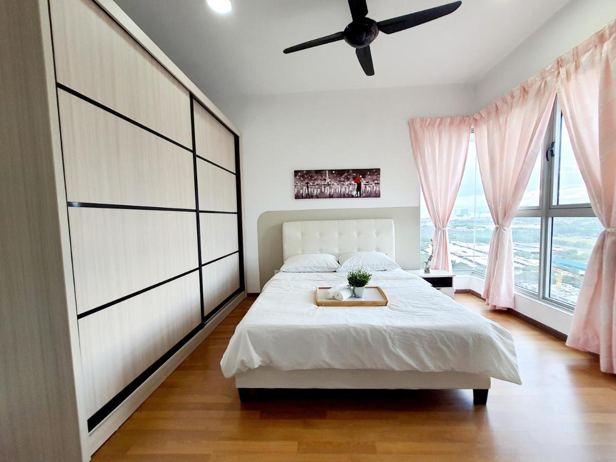 Residensi Flora Daire Seri Kembangan Dış mekan fotoğraf