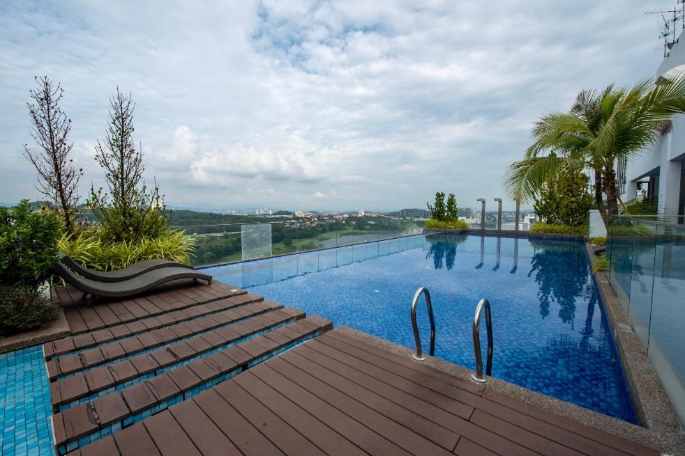 Residensi Flora Daire Seri Kembangan Dış mekan fotoğraf