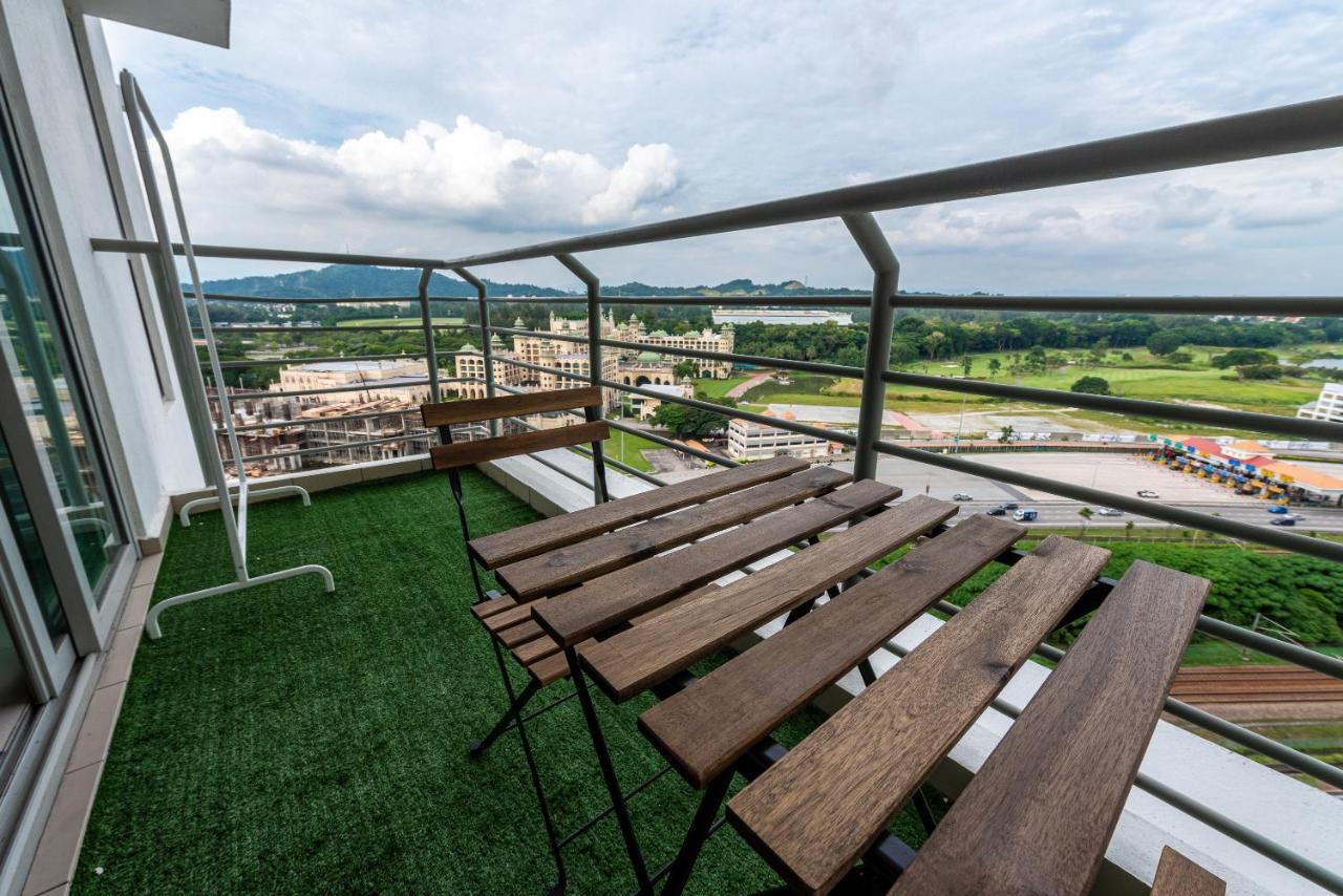 Residensi Flora Daire Seri Kembangan Dış mekan fotoğraf